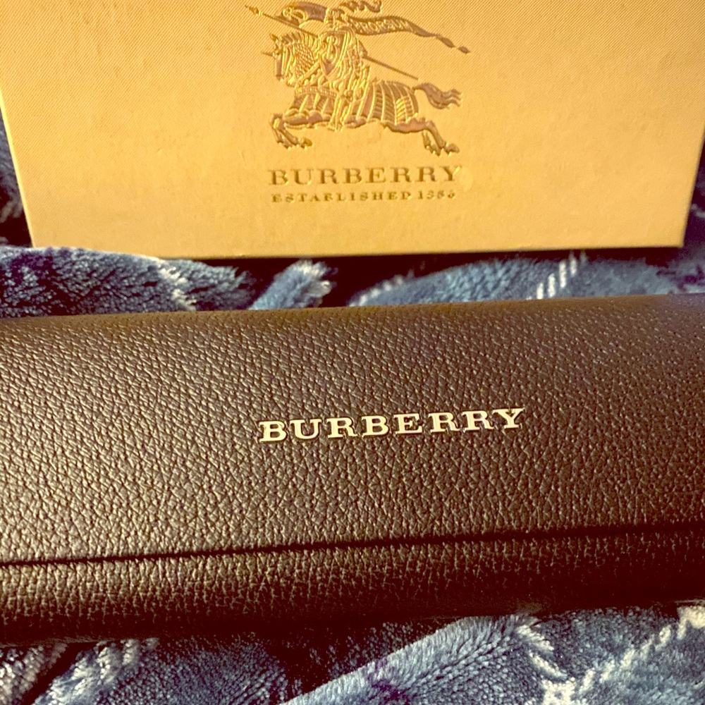 Burberry women’s polarized sunglasses